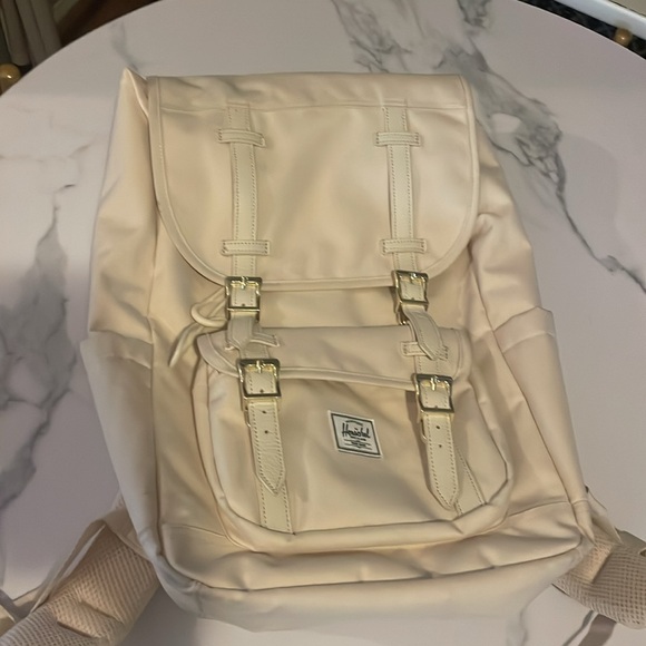 Worn Once Hershel Backpack - Picture 3 of 13